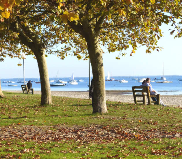 Balade sur l'esplanade Dartiguelongue Arès