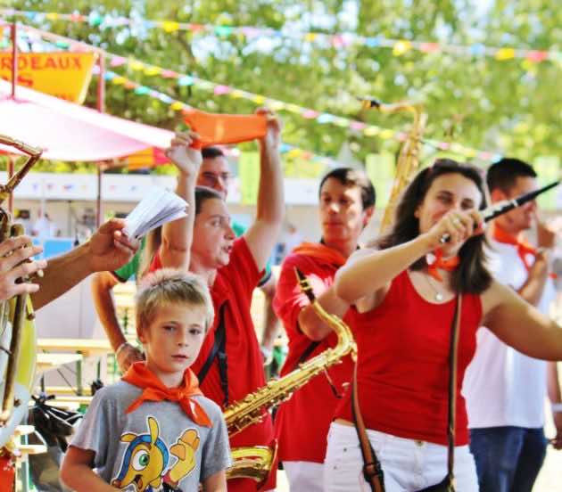 Fête de l'Huitre à Arès - La Banda